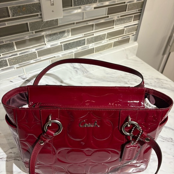 Coach Gallery Embossed Patent Leather monogram tote bag purse - Picture 8 of 16